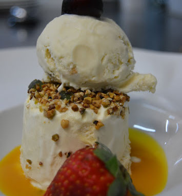 Soirée EPIBOSS "Les Epicuriennes" - Restaurant Fabrice Moya (04/06//15) : nougat glacé et sa plombière